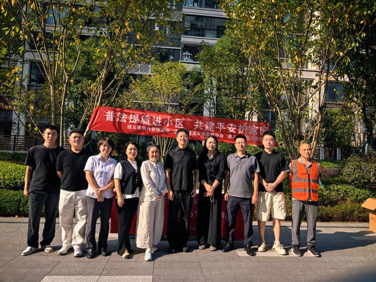 60_1791623497886138917.jpg